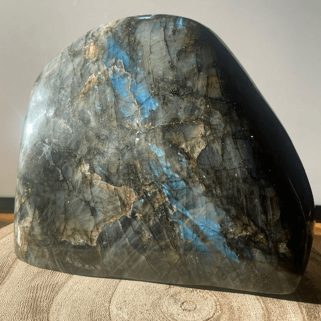 Labradorite de 3.485 Kg Qualité A