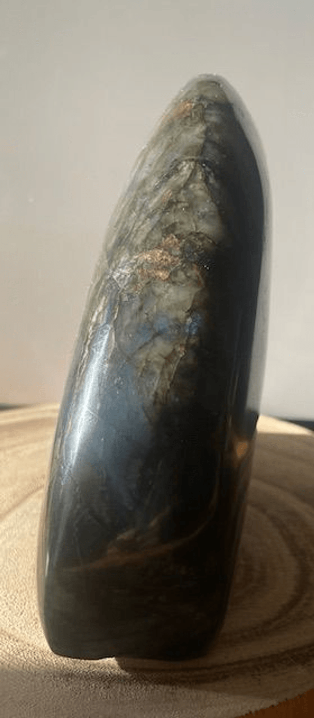 Labradorite de 3.485 Kg Qualité A
