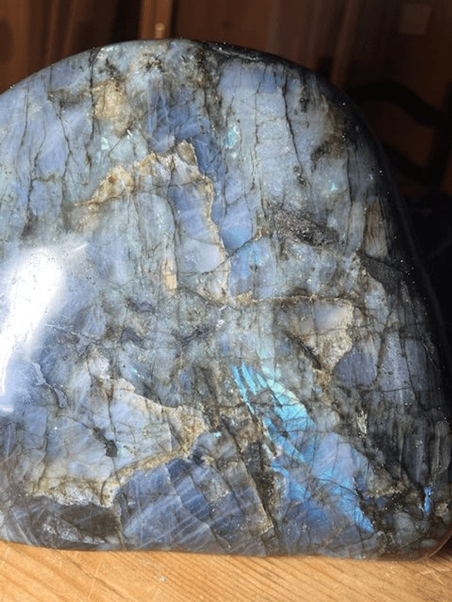 Labradorite de 3.485 Kg Qualité A