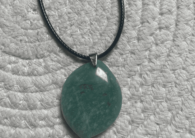 Pendentif pierre plate forme libre amazonite 40 mm qualité A